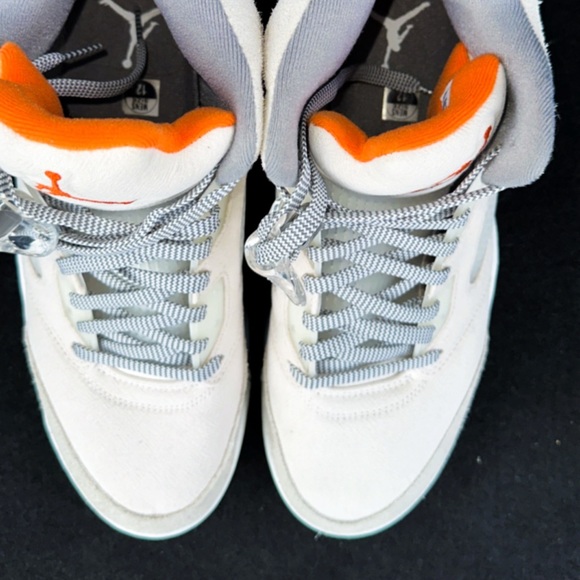 2023
Air Jordan 5 Retro SE \'Craft\' main image 6